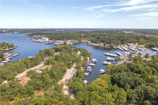 $699,000 | 94 Claralyn Woods Drive, Lake Ozark, MO 65049
