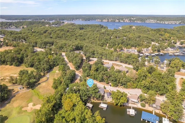 $699,000 | 94 Claralyn Woods Drive, Lake Ozark, MO 65049
