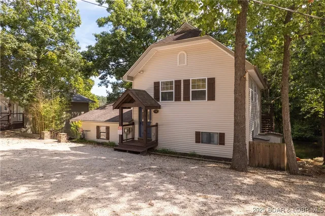 $699,000 | 94 Claralyn Woods Drive, Lake Ozark, MO 65049