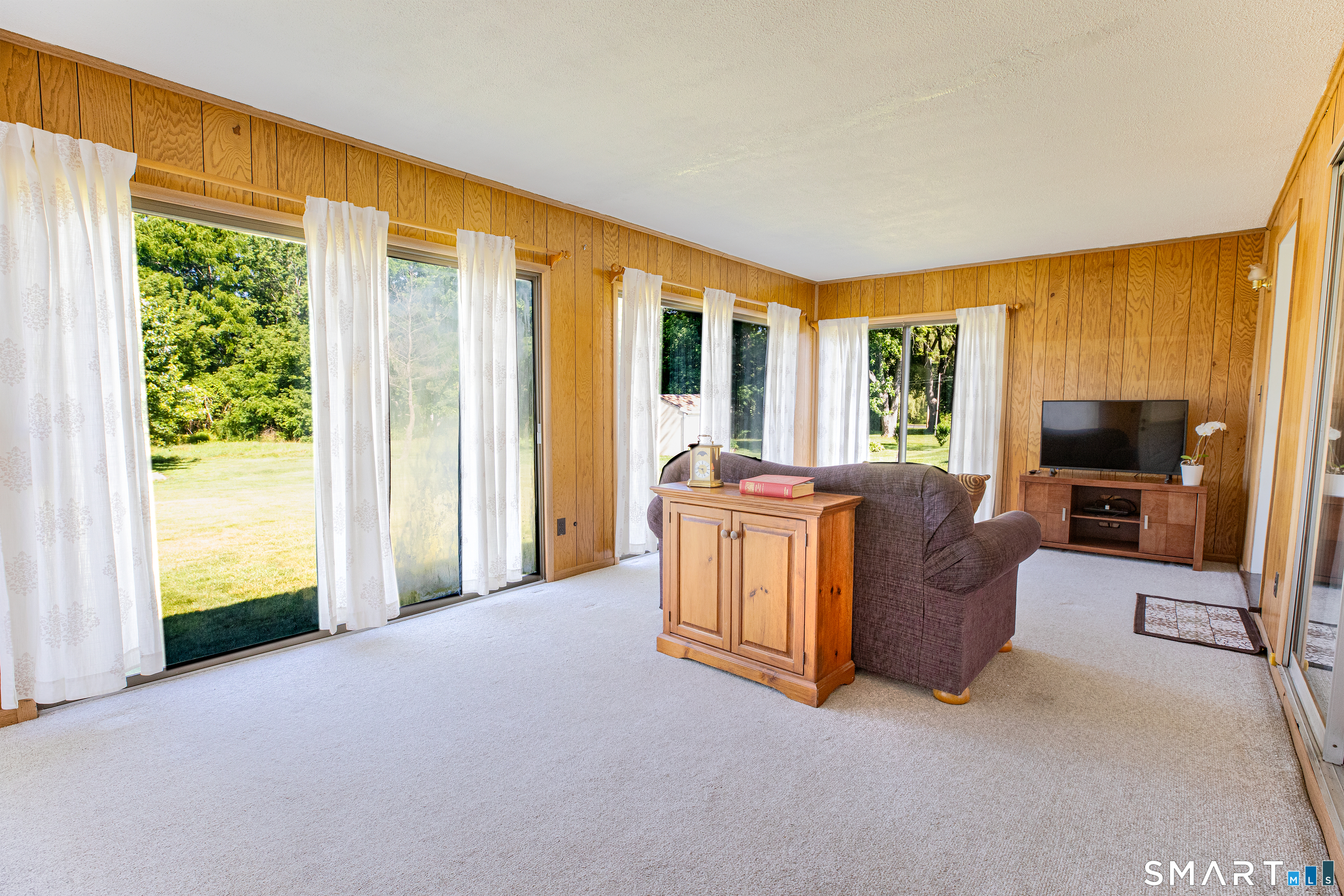17 School House Road Newington, CT 06111 - Photo 16 of 25