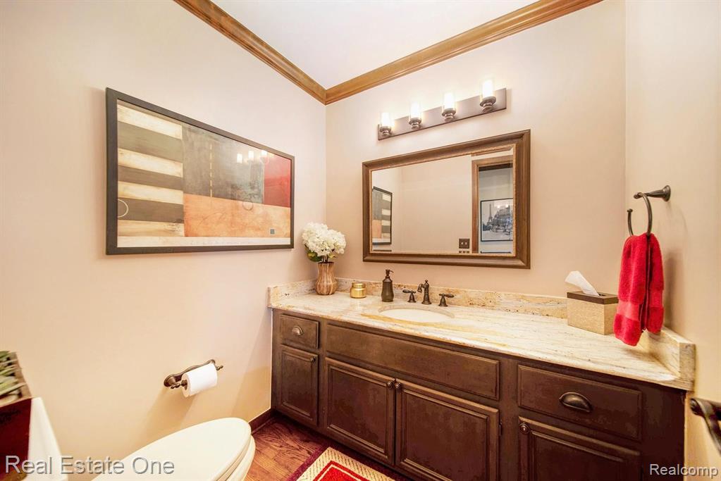 2938 Eagle Court Rochester Hills, MI 48309 - Photo 11 of 63