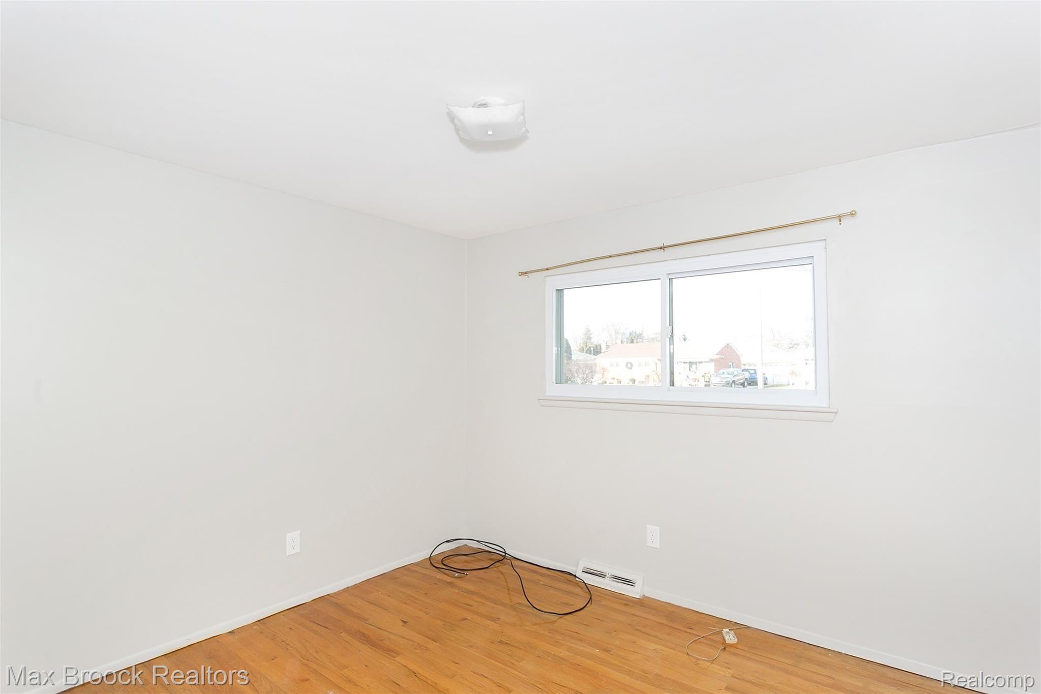 3910 Frazho Road Warren, MI 48091 - Photo 19 of 32 Frazho-19.jpg