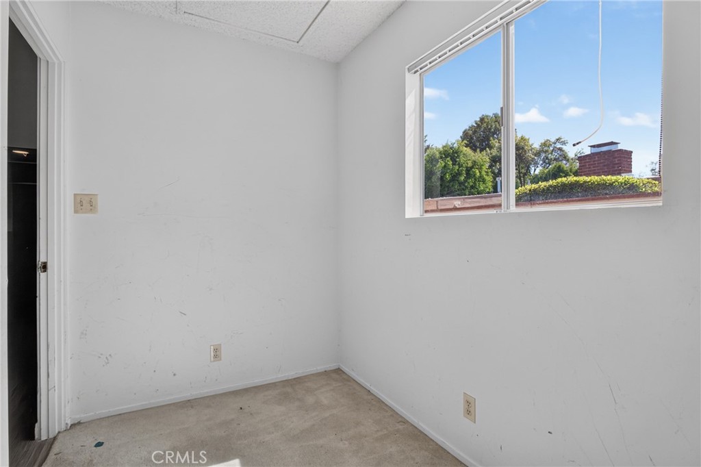 19448 Blythe Street Reseda, CA 91335 - Photo 24 of 37