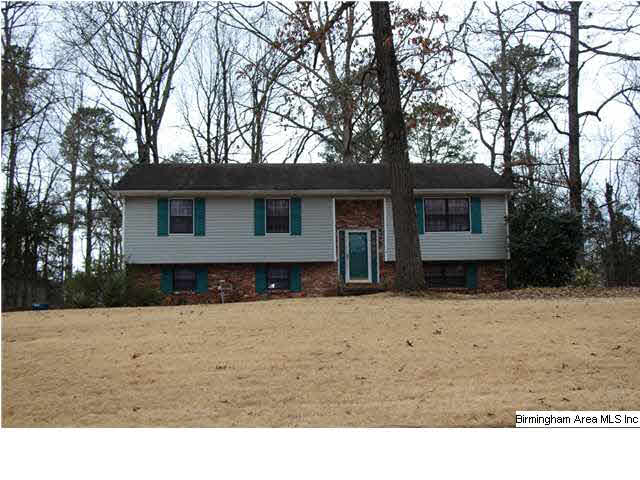 129 Hickory Street Alabaster, AL 35114 - Photo 2 of 29
