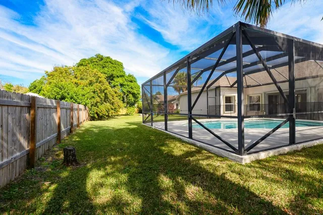 a view of outdoor space