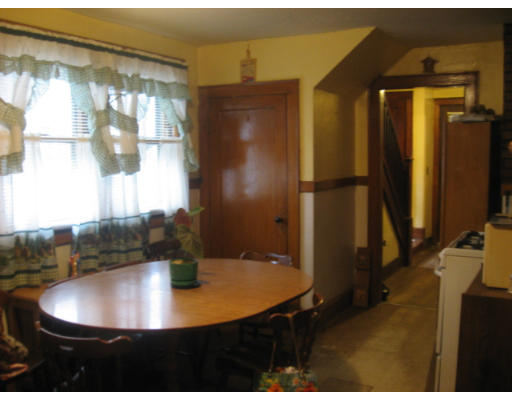 11 Arion Place Springfield, MA 01104 - Photo 2 of 11 Gallery Image 2