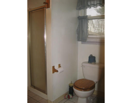 11 Arion Place Springfield, MA 01104 - Photo 6 of 11 Gallery Image 6