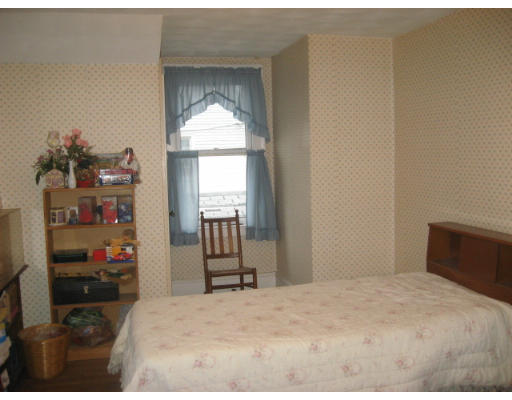 11 Arion Place Springfield, MA 01104 - Photo 7 of 11 Gallery Image 7