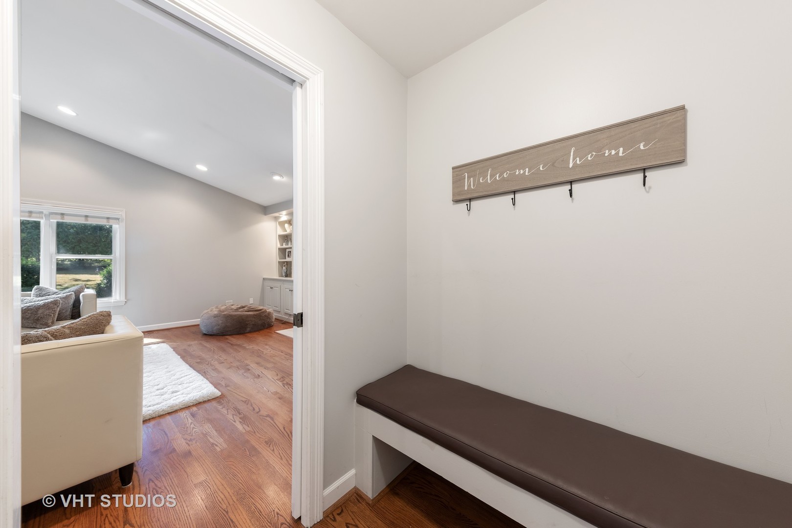 1108 Woodview Road Burr Ridge, IL 60527 - Photo 19 of 29 a room with furniture and gym equipment