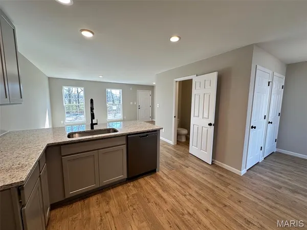 $2,100 | 461 Sunset Hollow Drive, Wentzville, MO 63385