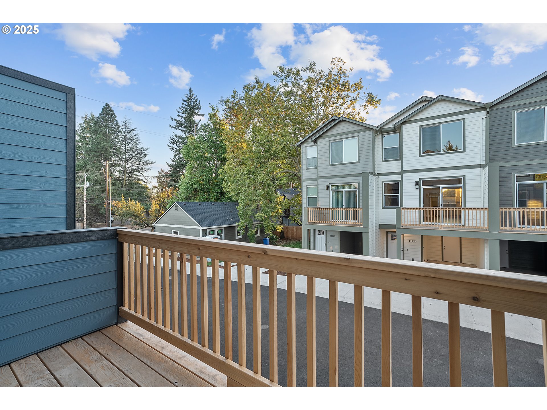 11191 Southeast Stark Street Portland, OR 97216 - Photo 15 of 19