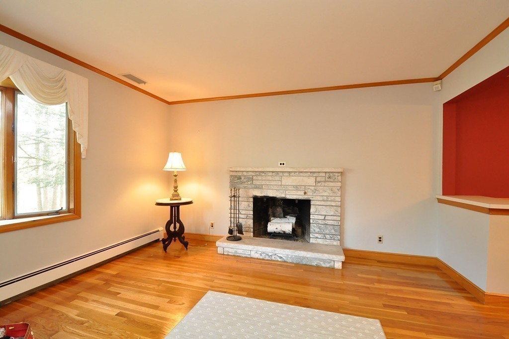 47 Whitewood Road Westwood, MA 02090 - Photo 9 of 20 Gallery Image 9