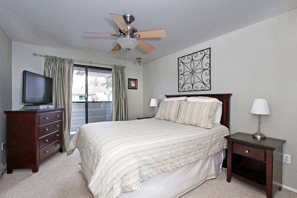 4107 Northeast 5th Street Renton, WA 98059 - Photo 8 of 15