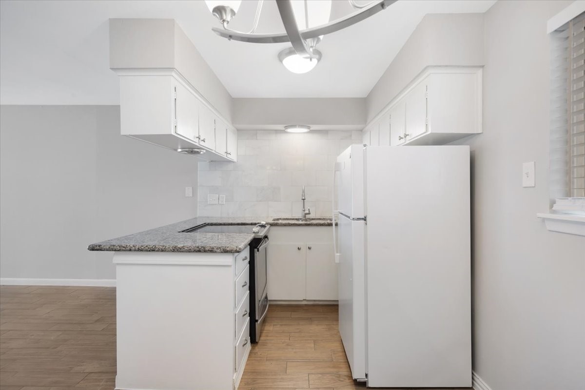 1016 East 7th Street, Unit 4 Houston, TX 77009 - Photo 5 of 13 Kitchen