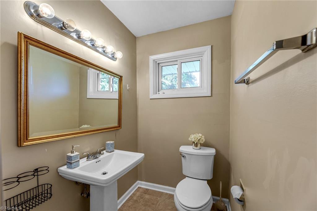 615 McCoy Road Reidsville, NC 27320 - Photo 20 of 29 Gallery Image 20