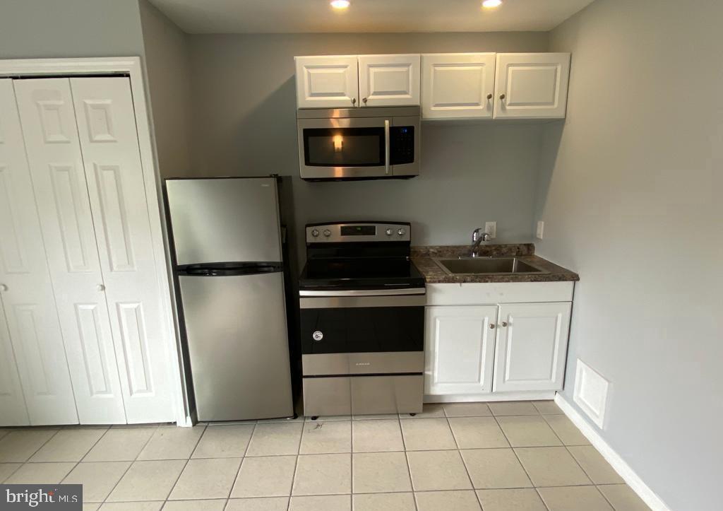 1304-6 South 9th Street, Unit B Philadelphia, PA 19147 - Photo 3 of 6