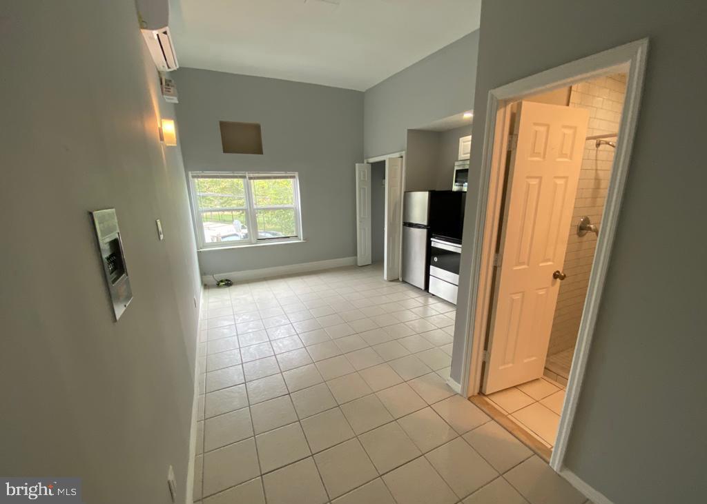 1304-6 South 9th Street, Unit B Philadelphia, PA 19147 - Photo 4 of 6