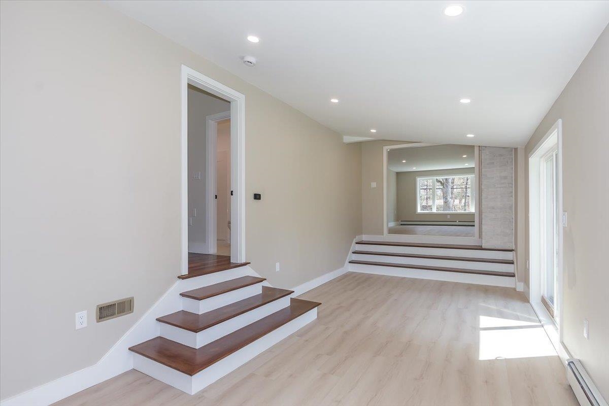 7 Ermer Road Derry, NH 03038 - Photo 29 of 55