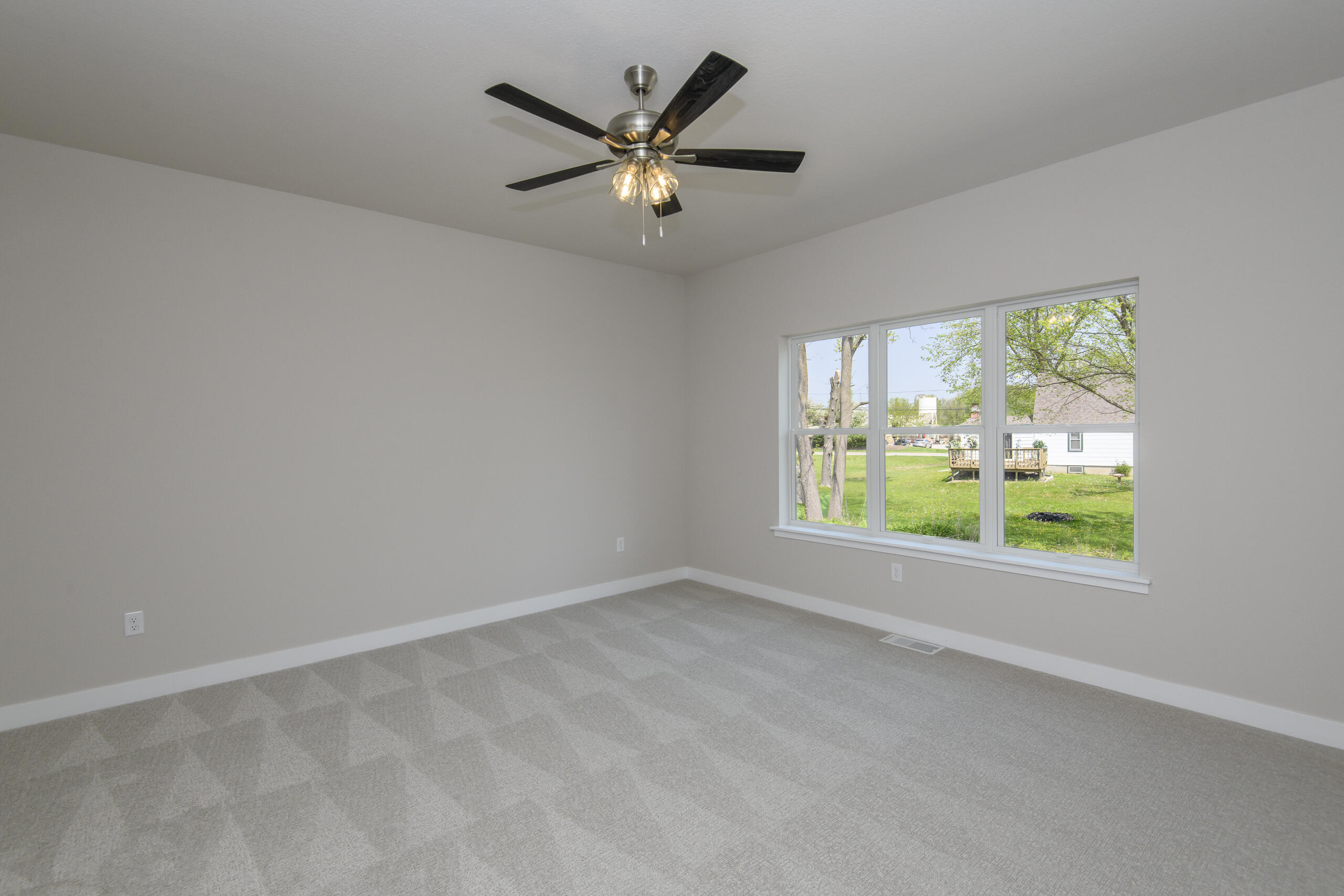 20860 Gray Street Lannon, WI 53046 - Photo 19 of 29 Primary Bedroom (Main Level)