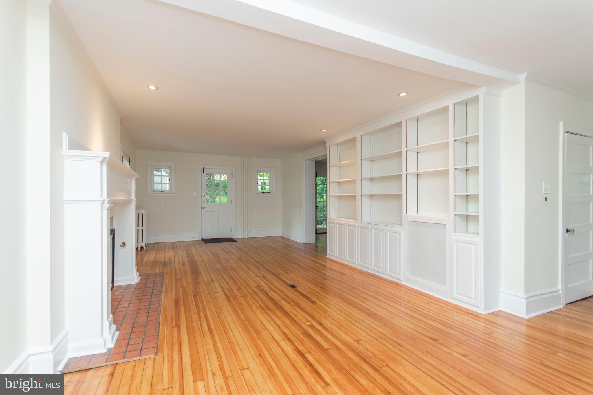 418 Dorset Road Devon, PA 19333 - Photo 14 of 54 Hardwoods are refinished, Built-in Shelving