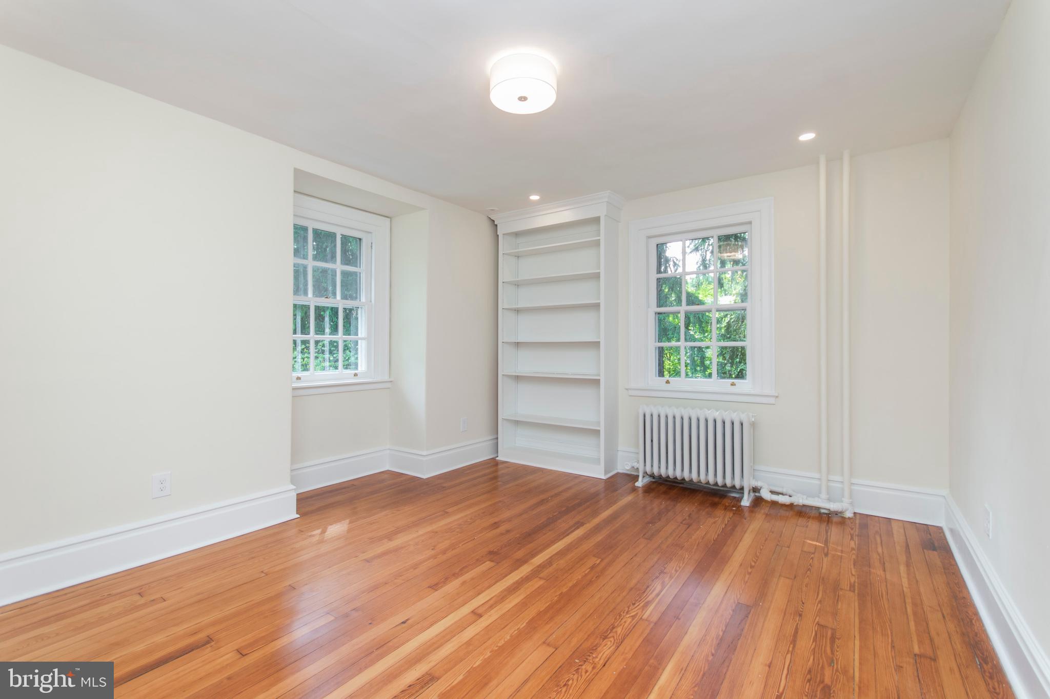 418 Dorset Road Devon, PA 19333 - Photo 21 of 54 Master Bedroom with Built-ins