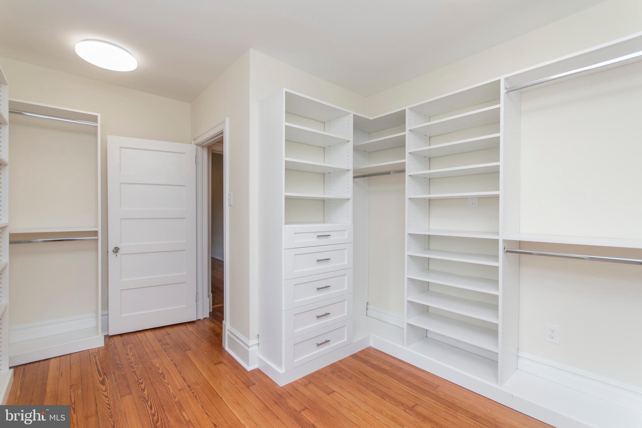 418 Dorset Road Devon, PA 19333 - Photo 23 of 54 Master Walk-in Closet, Diplomat Closet Design