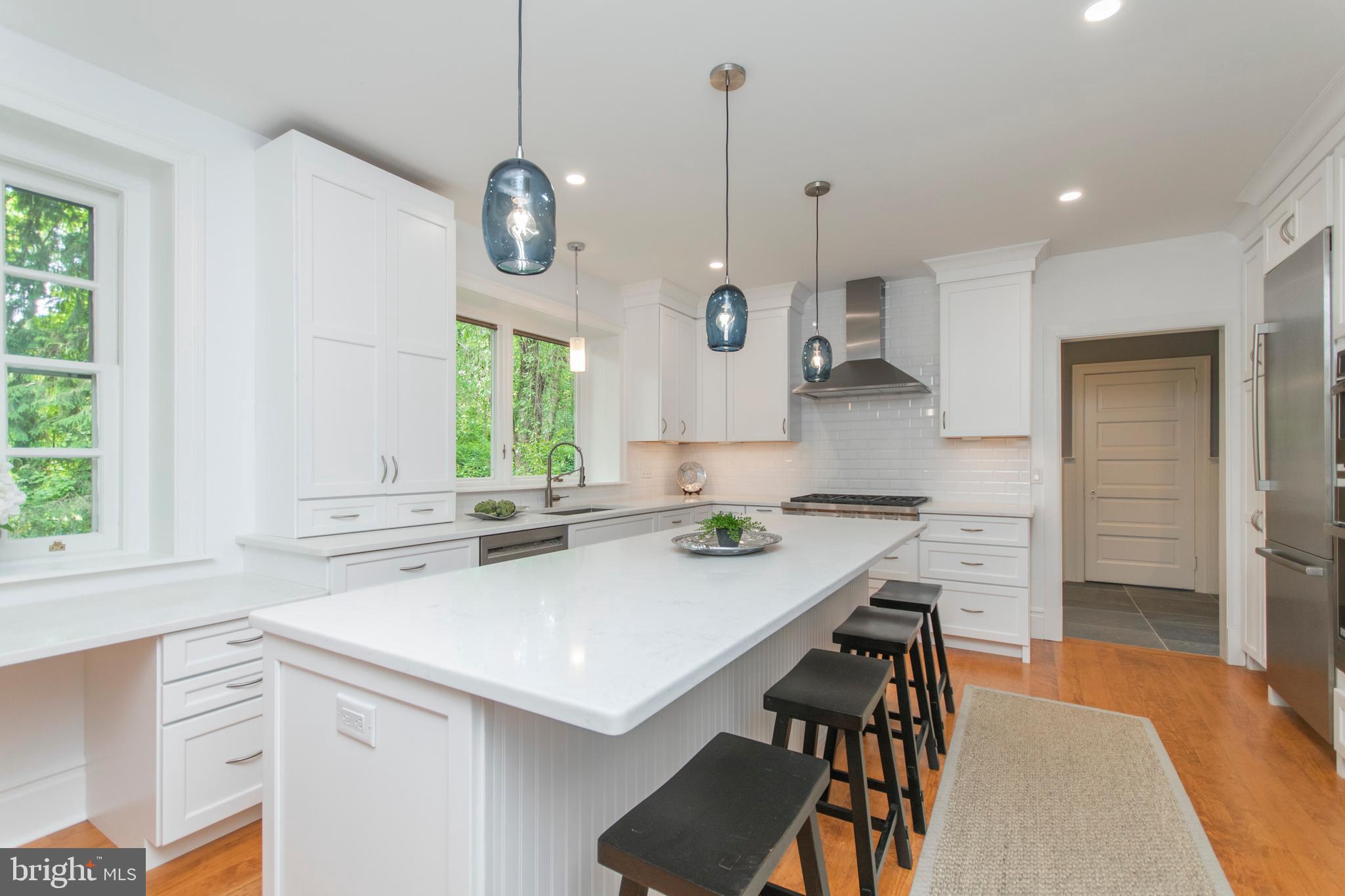 418 Dorset Road Devon, PA 19333 - Photo 5 of 54 Sparkling custom Kitchen with Quartz countertops