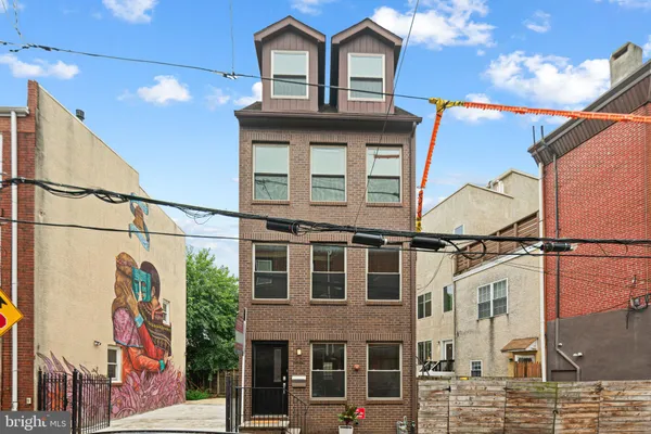 $3,500 | 444 Poplar Street, Philadelphia, PA 19123