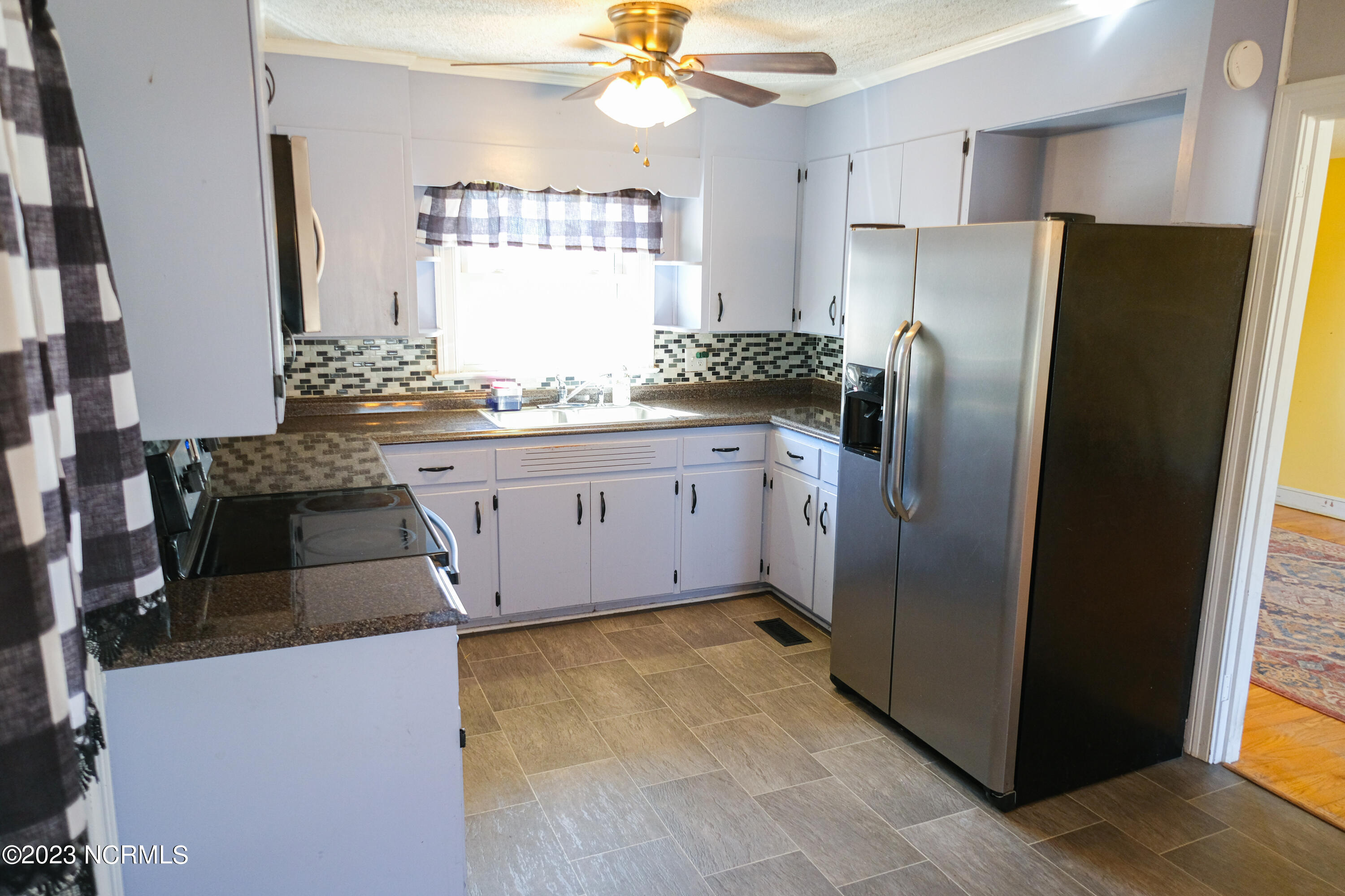 833 Tyree Road Kinston, NC 28504 - Photo 13 of 37 013