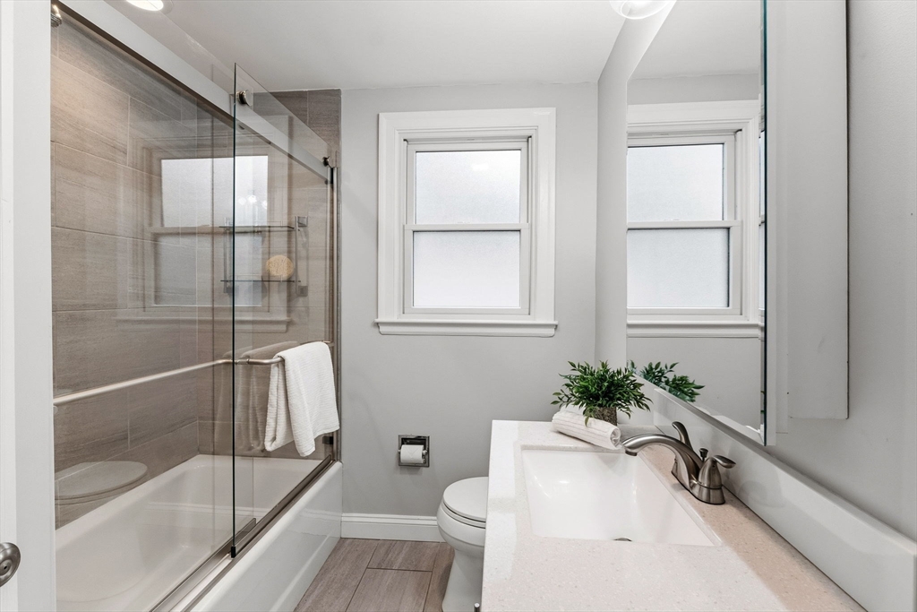 94 Middle Street Lexington, MA 02421 - Photo 17 of 34 Gallery Image 17