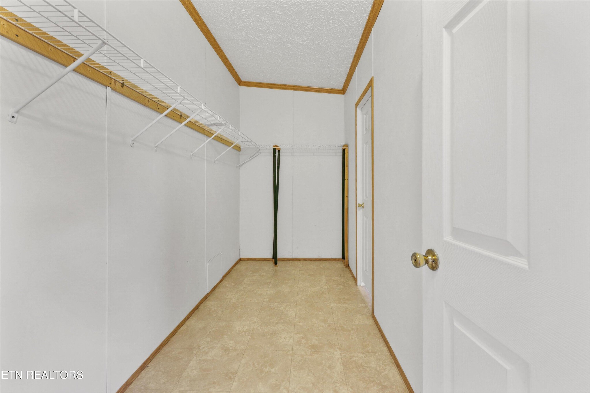 1130 Williamson Chapel Road Maryville, TN 37801 - Photo 19 of 36 a view of a hallway with wooden floor and entryway
