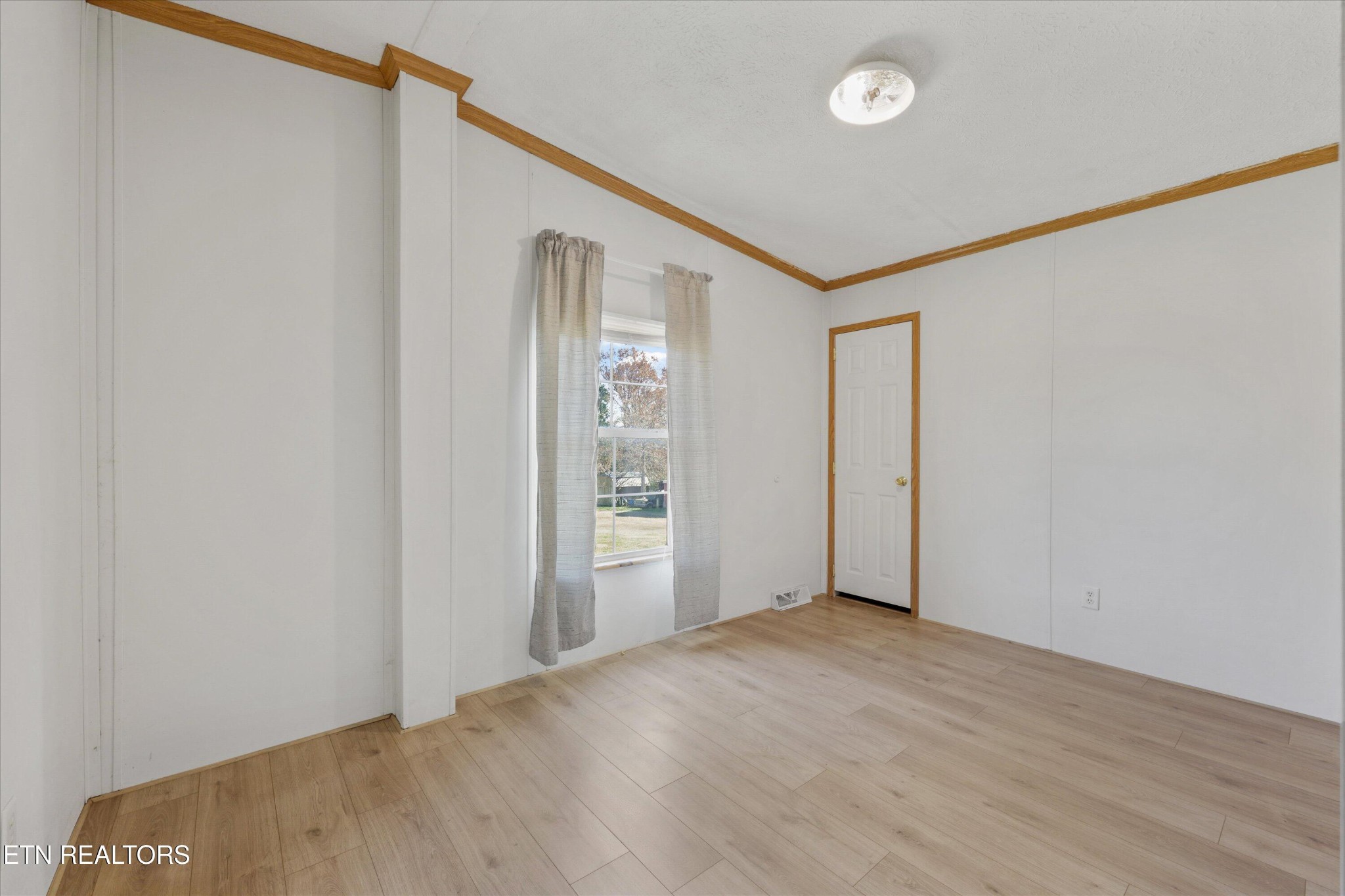 1130 Williamson Chapel Road Maryville, TN 37801 - Photo 27 of 36 a view of an empty room
