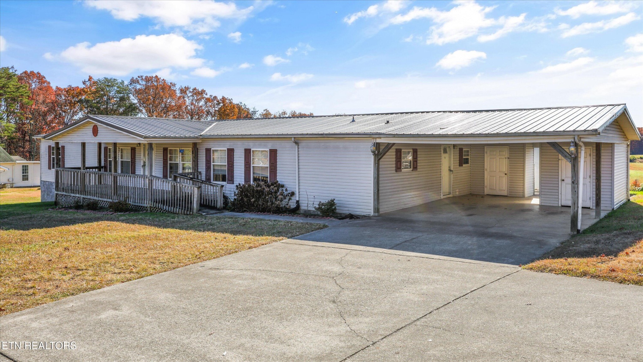 1130 Williamson Chapel Road Maryville, TN 37801 - Photo 4 of 36 a front view of a house with a yard and garage