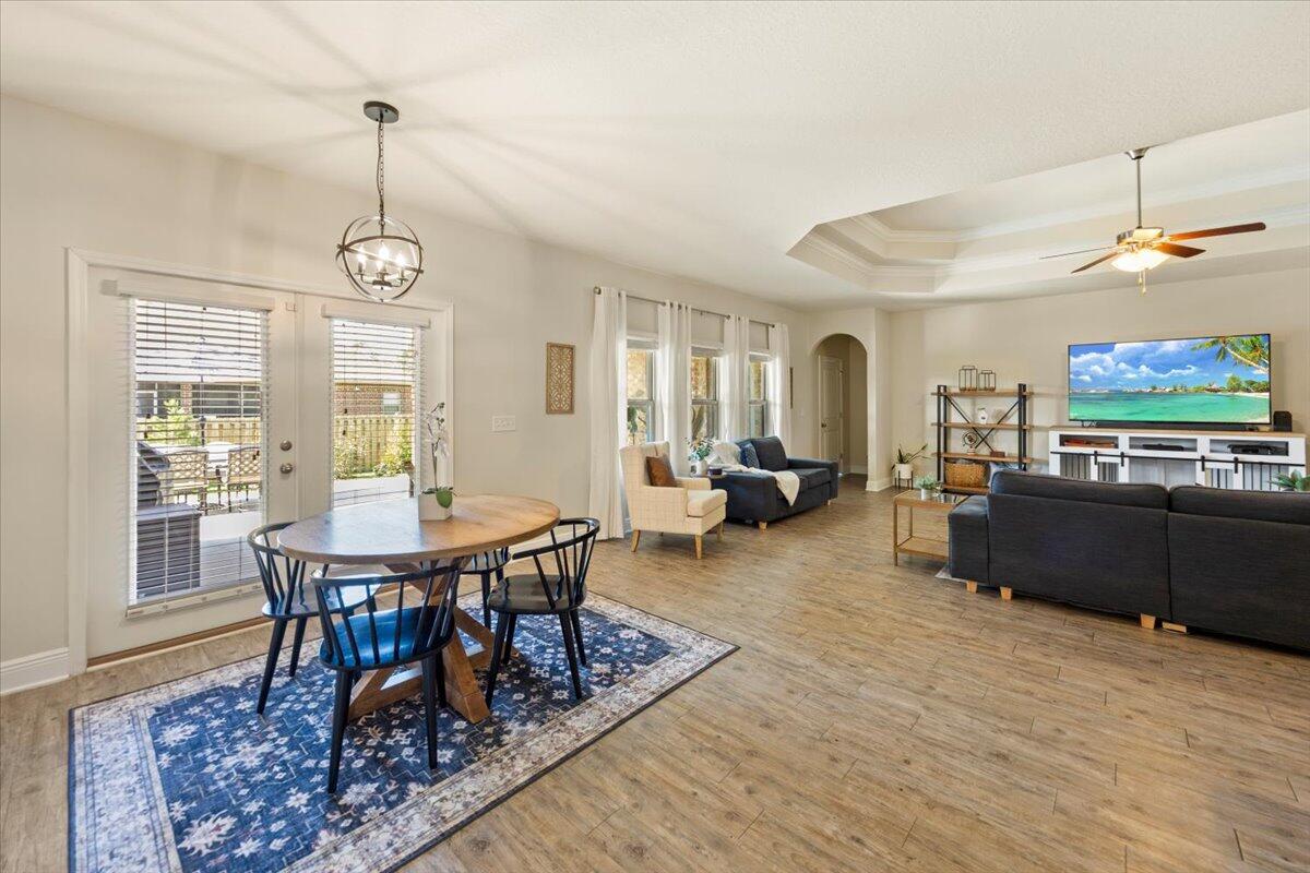 411 Chickadee Street Crestview, FL 32539 - Photo 20 of 48 21-1V3A5639