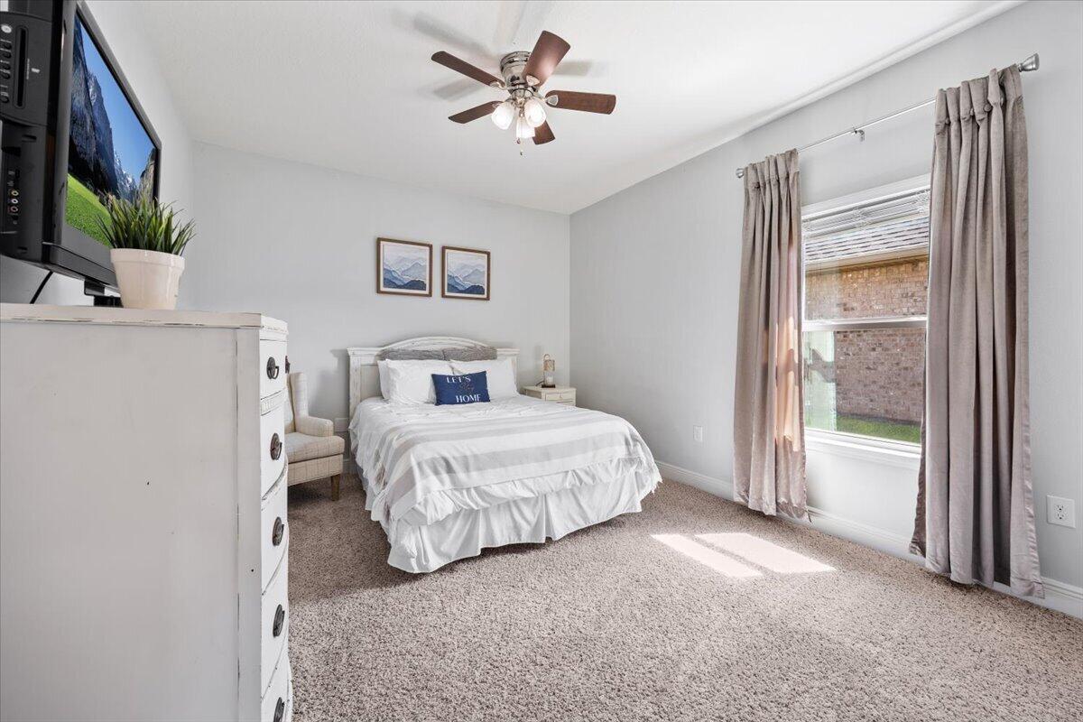 411 Chickadee Street Crestview, FL 32539 - Photo 27 of 48 50-1V3A5798