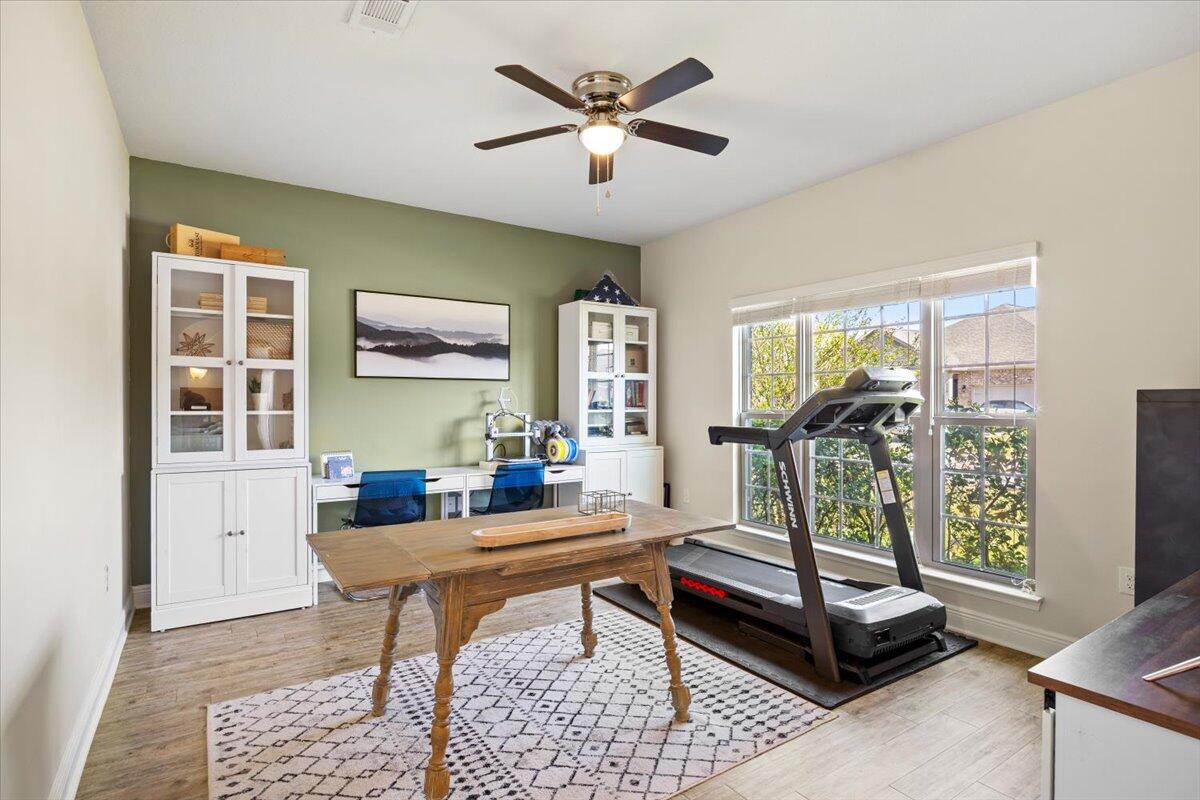 411 Chickadee Street Crestview, FL 32539 - Photo 8 of 48 10-1V3A5557