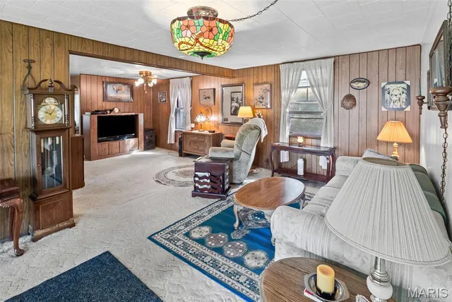 $280,000 | 1650 North Bluff Road, Collinsville, IL 62234