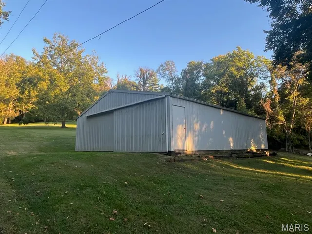 $280,000 | 1650 North Bluff Road, Collinsville, IL 62234