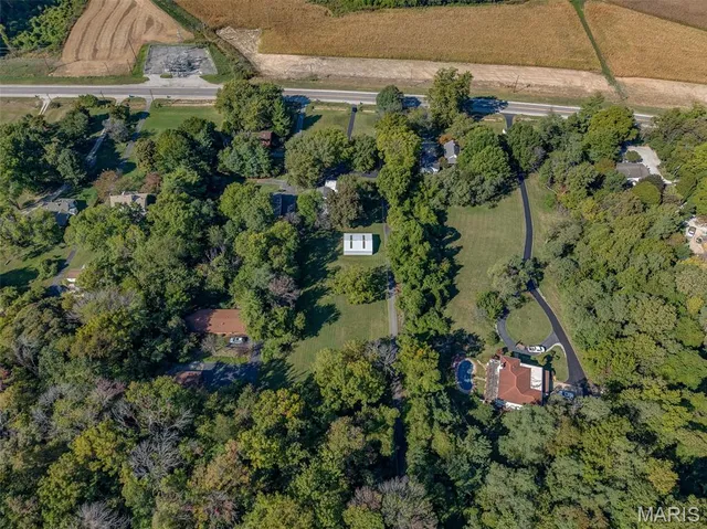 $280,000 | 1650 North Bluff Road, Collinsville, IL 62234