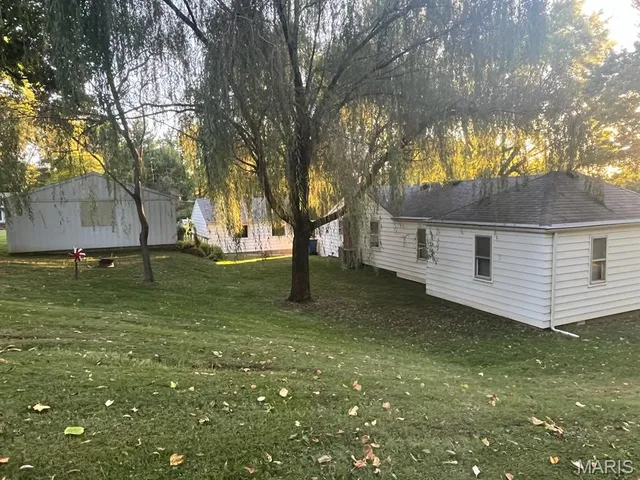 $280,000 | 1650 North Bluff Road, Collinsville, IL 62234