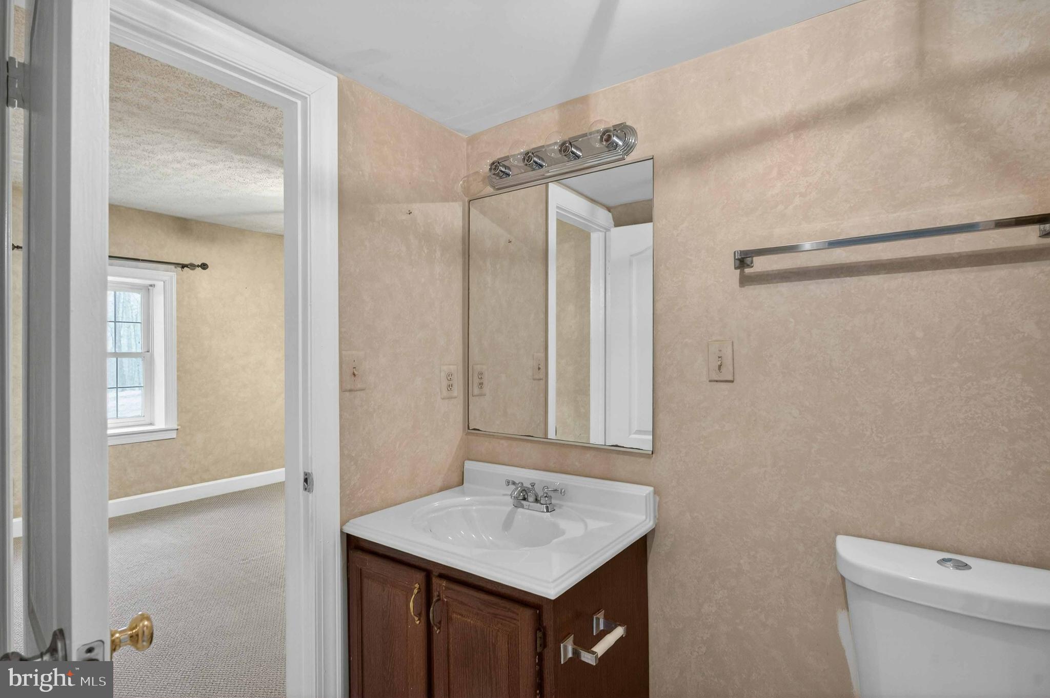 6612 Colchester Road Clifton, VA 20124 - Photo 63 of 93 5th full bath