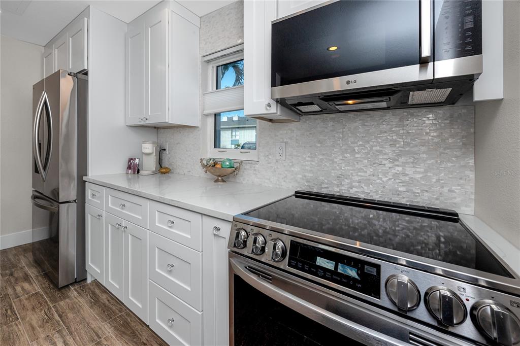 329 Medallion Boulevard, Unit B Madeira Beach, FL 33708 - Photo 13 of 47