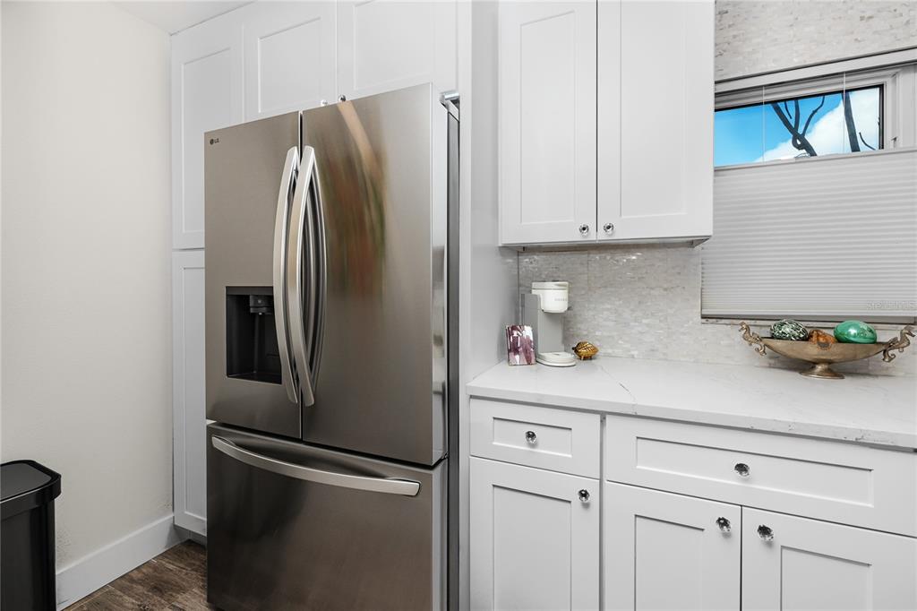 329 Medallion Boulevard, Unit B Madeira Beach, FL 33708 - Photo 14 of 47