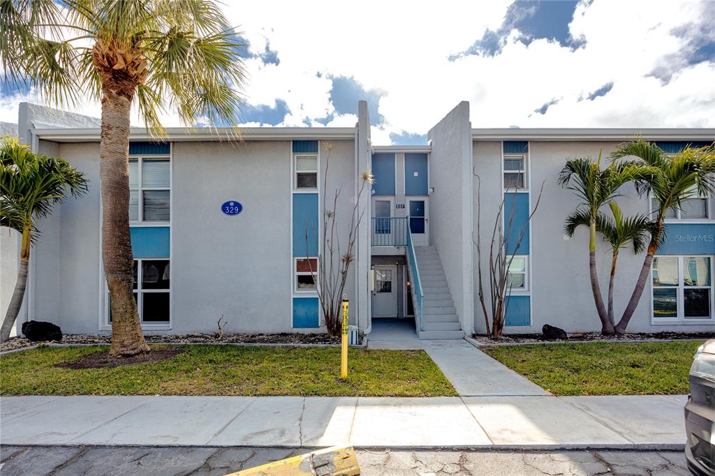 329 Medallion Boulevard, Unit B Madeira Beach, FL 33708 - Photo 6 of 47