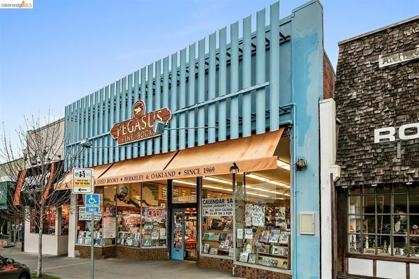a view of statue in the garden