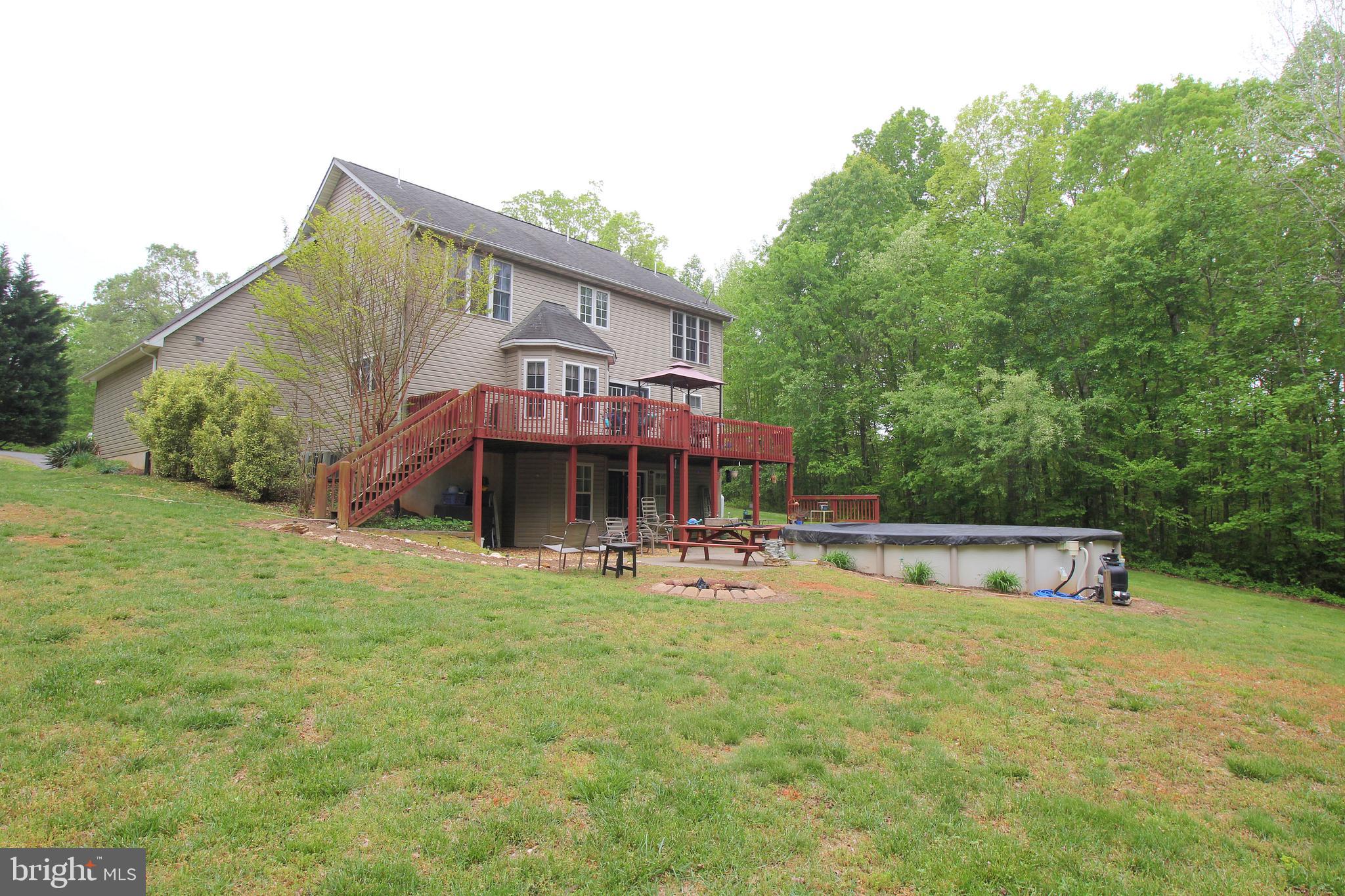 28301 Walnut Ridge Way Rhoadesville, VA 22542 - Photo 5 of 30 Ideal Escape - Complete Privacy in Rear Yard