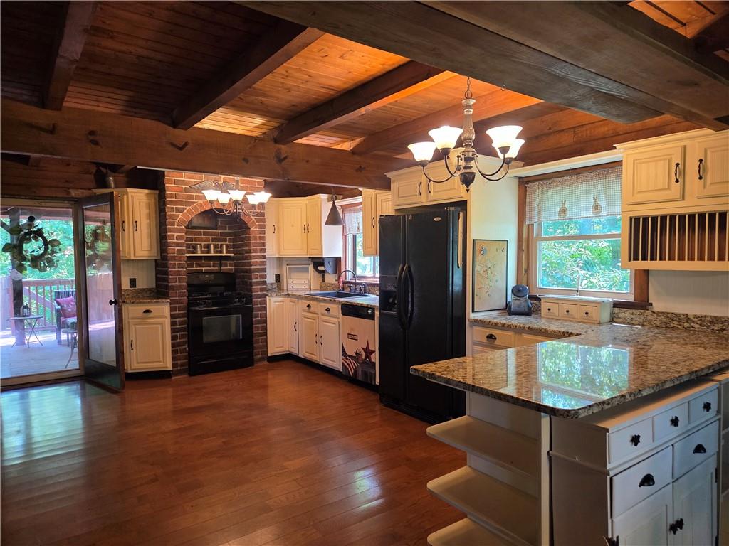 4075 Ridge Road Aliquippa, PA 15001 - Photo 2 of 38
