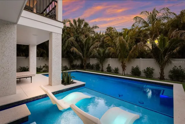 $3,490,000 | 408 Magnolia Avenue, Anna Maria, FL 34216