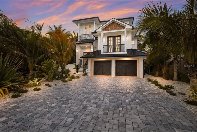 $3,490,000 | 408 Magnolia Avenue, Anna Maria, FL 34216