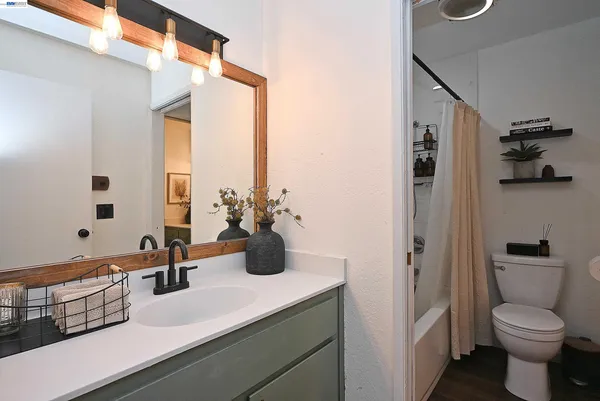 $499,000 | 28325 Winn Court, Unit 1, Hayward, CA 94544